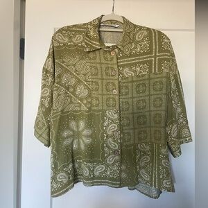 NWT Zara - Vintage Style Green / Olive Paisley Button Down Top Blouse